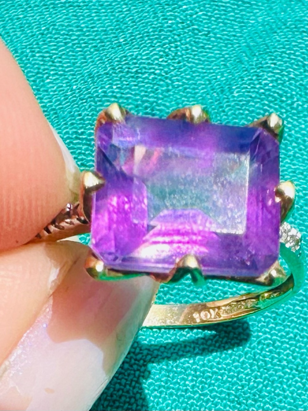 Emerald cut purple amethyst 10K solid gold diamond ring solid 10K sz 7 sizable